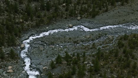 Luftdrohnenaufnahme-Der-Moräne-Des-Val-Ventina-Und-Des-Gletscherrückzugs