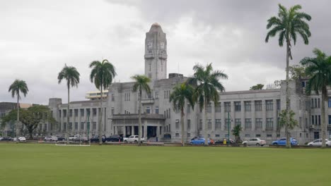 Gesamtansicht-Der-Fidschi-Parlamentsgebäude-In-Suva,-Fidschi