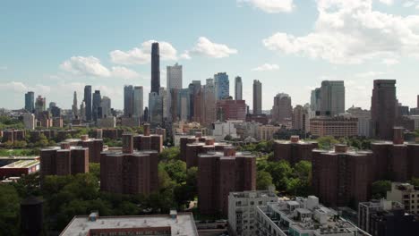 Large-Housing-Projects-in-Brooklyn,-NY,-4K-drone-shot