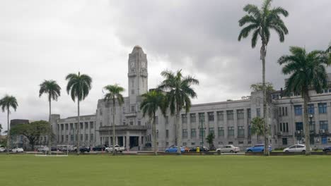 Das-Gebäude-Des-Parlaments-Der-Republik-Fidschi-In-Suva,-Fidschi