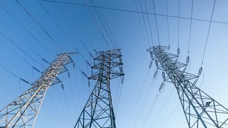 Electricity-pylons-in-the-San-Fernando-valley