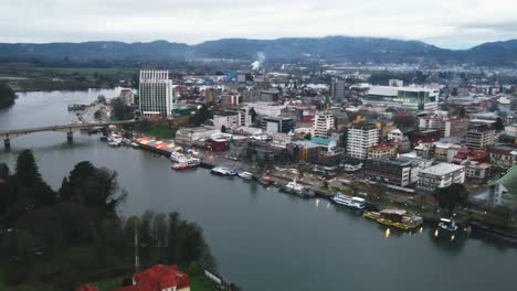 aerial-shot-Valdivia-city,-Chile