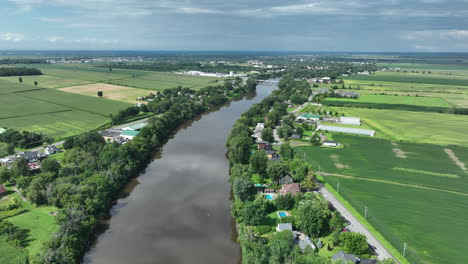 Aerial-view-of-Montreal-rural-living-and-homes