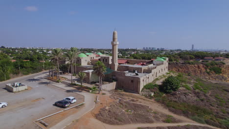 Die-Wunderschöne-Aussicht-Rund-Um-Die-Sidna-Ali-Moschee-Mit-Blick-Auf-Das-Mittelmeer-–-Parallaxenaufnahme