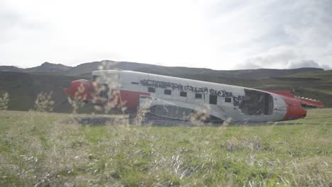 Plane-Wreck-Douglas-R4D-6-located-in-captivating-wilderness-of-Iceland