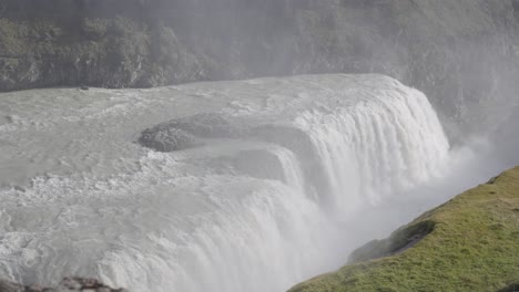 Vista-De-La-Increíble-Cascada-De-Gullfoss-Y-El-Cañón-Del-Río-Hvita-En-El-Suroeste-De-Islandia