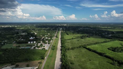 Drohnenaufnahme-Eines-Verlassenen-Flughafens-In-Tizimin-Yucatan