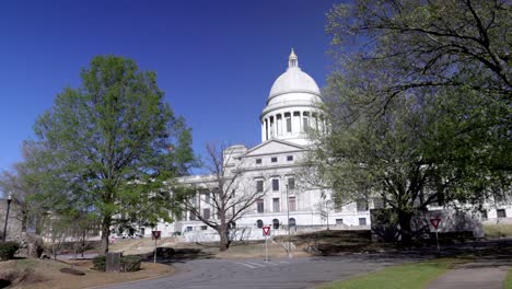 Arkansas-state-capitol-building-in-Little-Rock,-Arkansas-with-gimbal-video-wide-shot-walking-forward-in-slow-motion