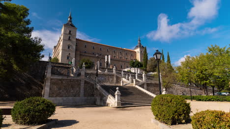 Zeitraffer-Von-Alcázar-De-Toledo-In-Der-Kaiserstadt-Toledo,-Spanien