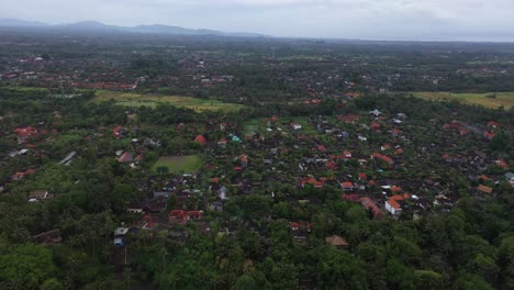 Drone-footage-of-Ubud-in-Bali,-Indonesia