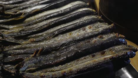 Fried-lampreys-on-a-tray