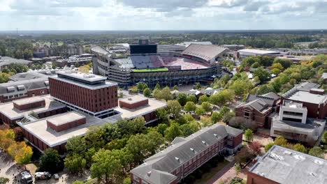 Auburn-Alabama-Drängt-In-Das-Fußballstadion-Der-Auburn-University