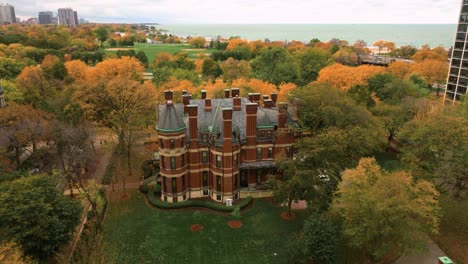 Chicago-aerial-view-of-mansion-in-Gold-Coast-during-autumn
