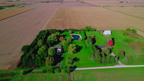 Aerial-of-isolated-of-house-in-Tolono,-Illinois
