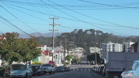 Driving-down-the-residential-street-in-San-Francisco-with-traditional-houses