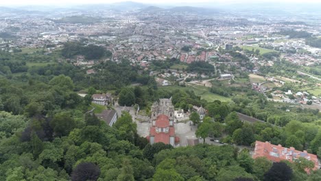 Luftaufnahme-Des-Portugiesischen-Heiligtums-Bom-Jesus-Do-Monte-Braga