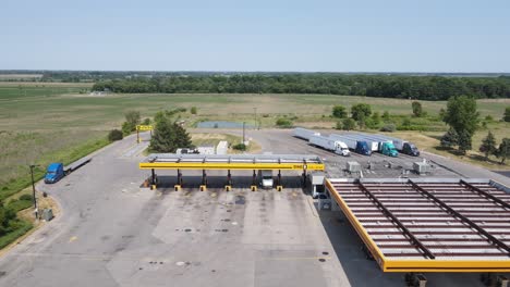 Gas-station-and-truck-stop-in-Michigan,-USA,-aerial-view
