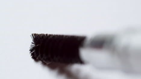 Mascara-brush-or-spoolie-crushing-eyeliner-shavings