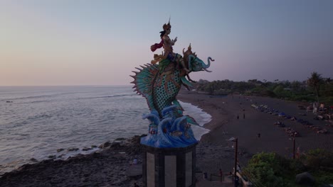 El-Objeto-De-Arte-Religioso-En-Bali.