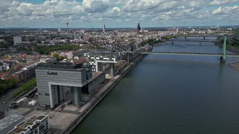Cologne,-a-2,000-year-old-city-spanning-the-Rhine-River-in-western-Germany