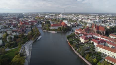 Flying-over-Cathedral-Island-towards-Sand-island-on-the-river-Odra-in-Wroclaw-Poland