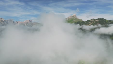 Sass-de-Putia:-A-captivating-aerial-odyssey-through-the-Dolomites