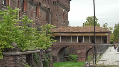 Außenmauern-Des-Schlosses-Sforzesco