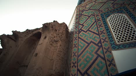 Minaret-Samarkand,-Amir-Temur-Mausoleum-Uzbekistan-built-in-1404,-video-14-of-46