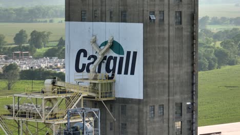 Cargill-grain-elevator-facility-in-Topeka,-Kansas
