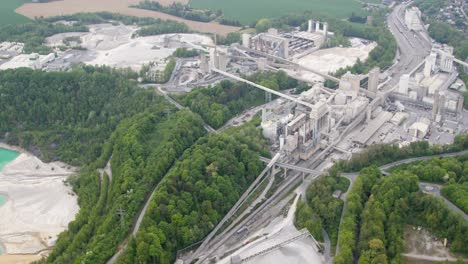 High-resolution-video-from-the-Kalkwerk-Flandersbach,-taken-from-a-helicopter