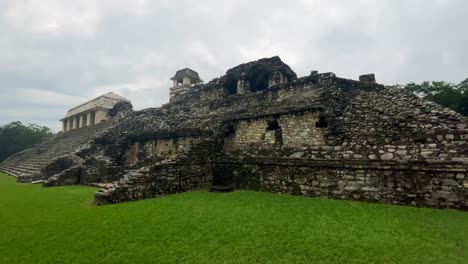 chiapas-mexico-palenque-maya-ruins-in-the-jungle