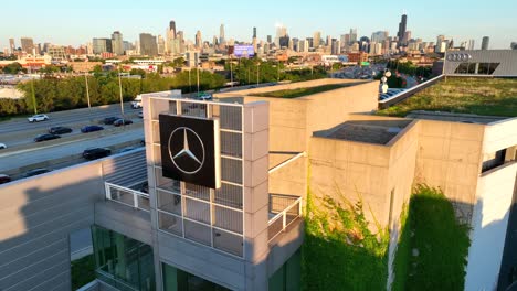 Mercedes-Benz-dealership-in-downtown-Chicago,-Illinois