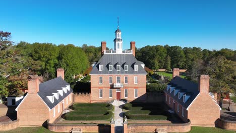 Governor's-Palace-at-Colonial-Williamsburg,-Virginia