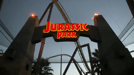 Parque-Jurásico-En-El-Parque-Temático-Universal-Studios,-Japón