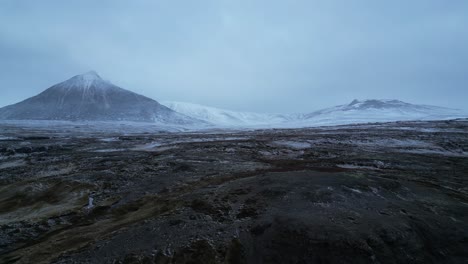 Montañas-Nevadas-Y-Nubladas-En-El-Oeste-De-Islandia-En-Invierno,-Aéreas
