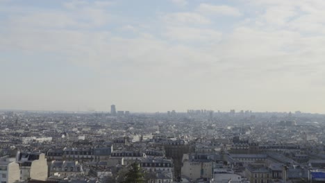 Skyline-and-horizon-of-the-city-of-Paris-in-height