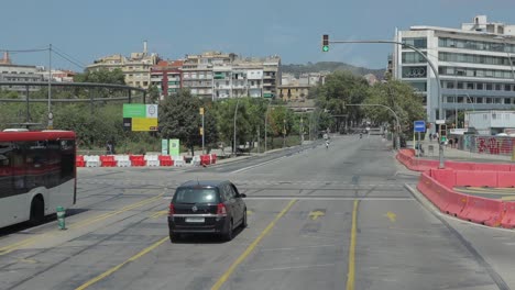 Stadtrundfahrt-Durch-Die-Stadt-Barcelona-Mit-Dem-Bus,-Spanien