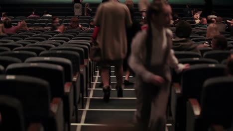 Audience-fills-the-theatre-Time-lapse