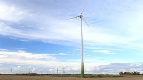 Windkraftanlage-In-Der-Field-Pal-Version