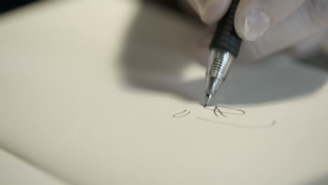 Hand-drawing-with-a-pen