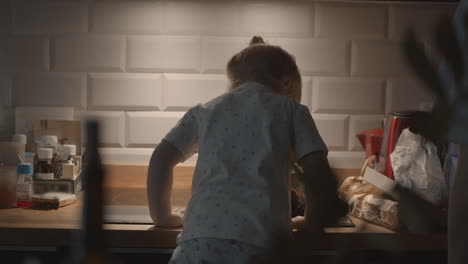 Little-helper-with-mum-in-the-kitchen