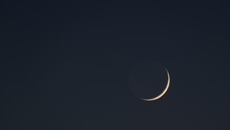 A-thin-crescent-of-the-moon