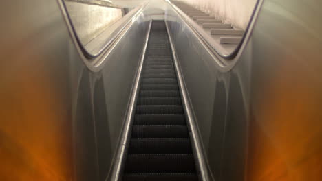 Empty-escalator-moving-up