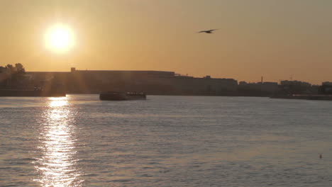 Sunrise-in-Saint-Petersburg