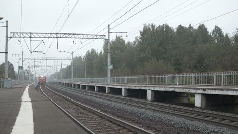 Zug-Kommt-Zum-Bahnhof