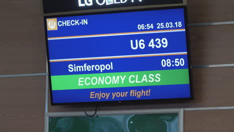 LED-display-with-flight-information-at-the-airport