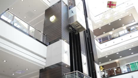 Lifts-in-the-trade-centre