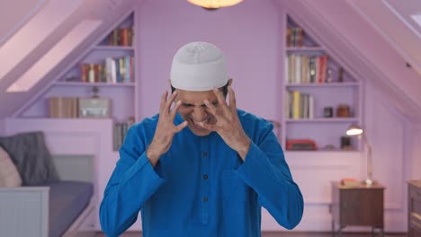 Frustrated-Muslim-man-shouting-on-someone