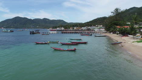 Beaches-&-Boats-in-Thailand