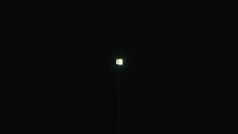 Blinking-Streetlight-in-the-Night